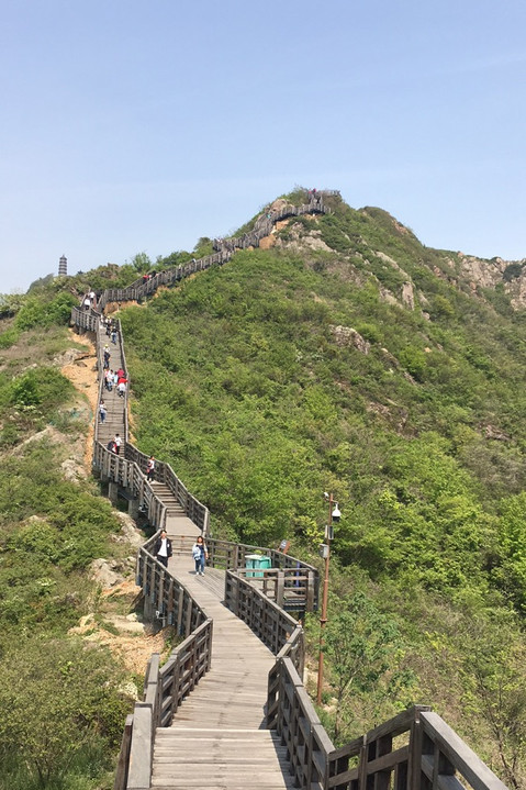 圌山雄峙江滸,扼鎖大江,是江南地區極其罕見的臨江名山!